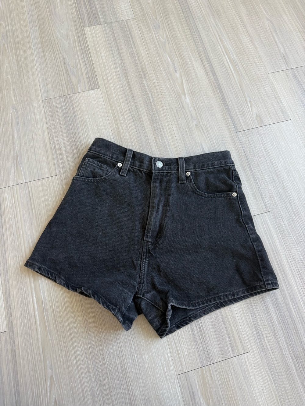 Levi’s Women's High-Rise Black Denim Shorts